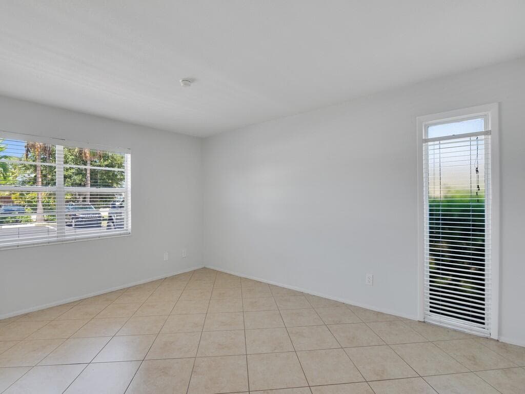 1845 ROBALO Drive 106D photo 11