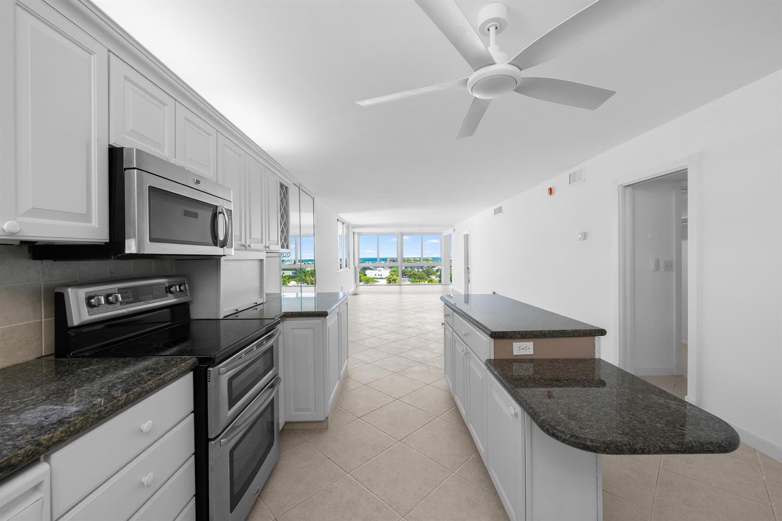3100 NE 49TH Street 801 photo 22