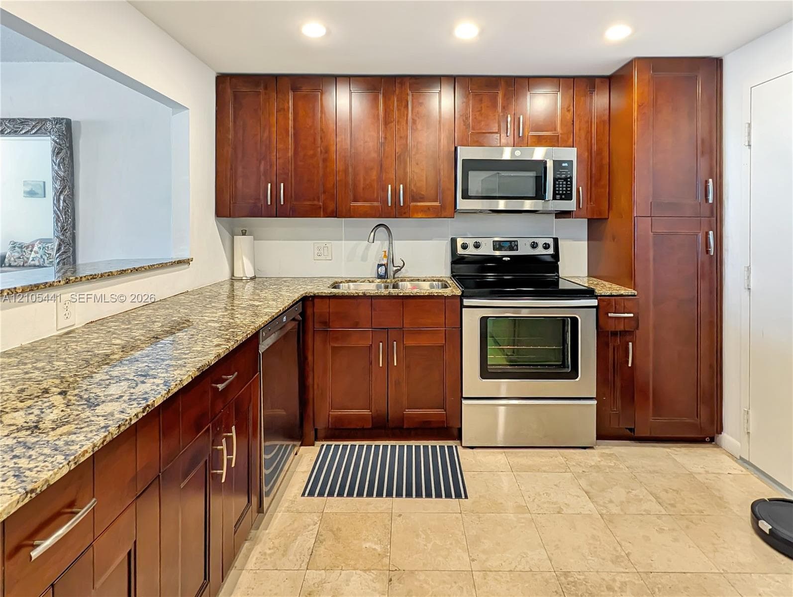 437 Golden Isles Dr 15F photo 6