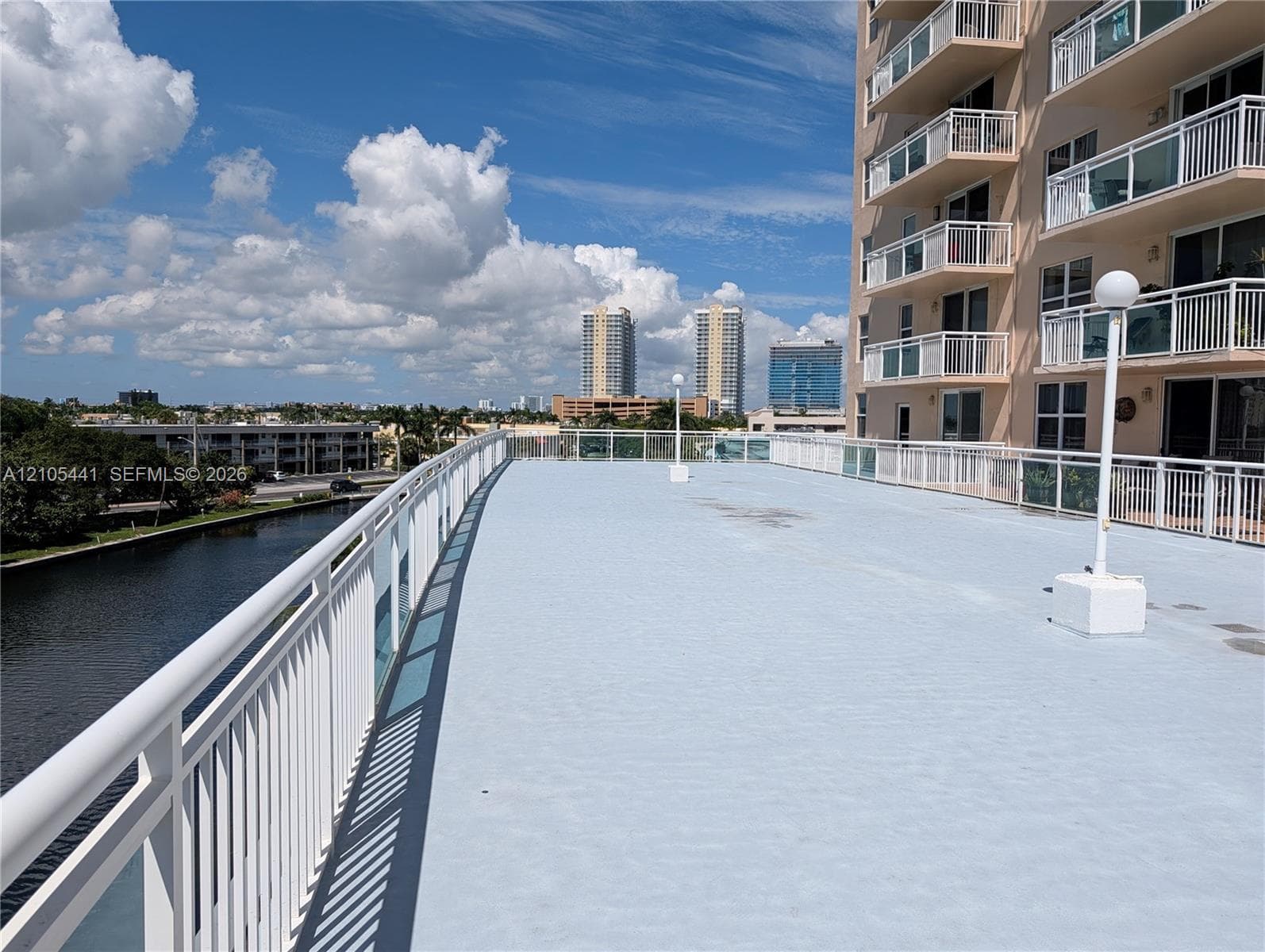 437 Golden Isles Dr 15F photo 25
