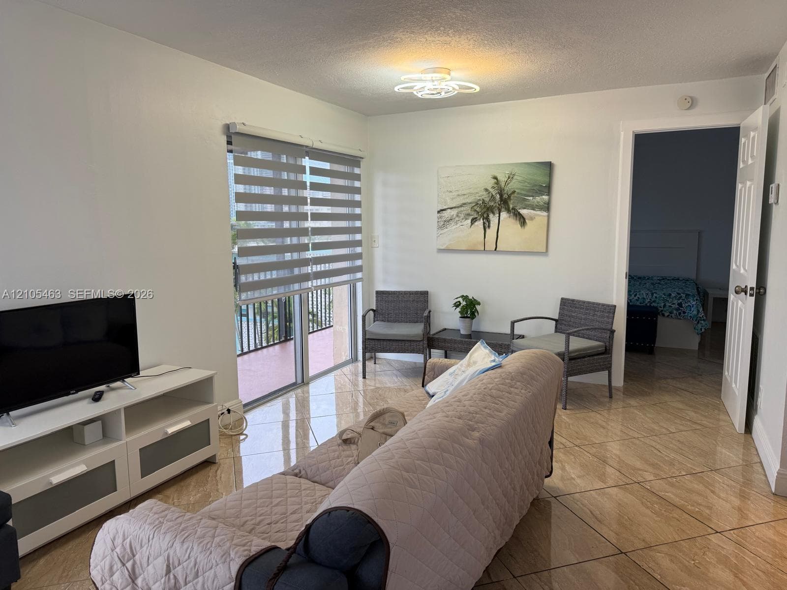 2420 Diana Dr 407 photo 2