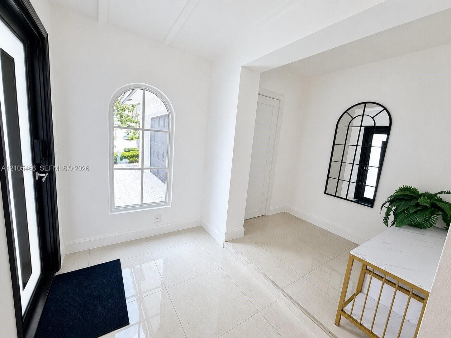 2830 NE 56 ct photo 24