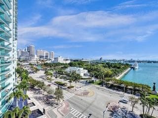 888 Biscayne Blvd 811 photo 22