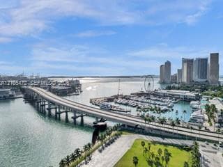 888 Biscayne Blvd 811 photo 1