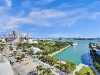 888 Biscayne Blvd 811 photo 15