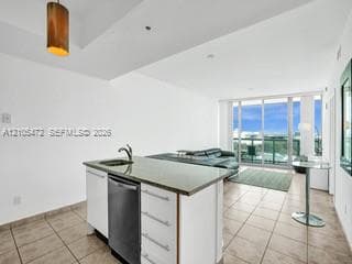 888 Biscayne Blvd 811 photo 11