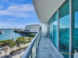 888 Biscayne Blvd 811 photo 25