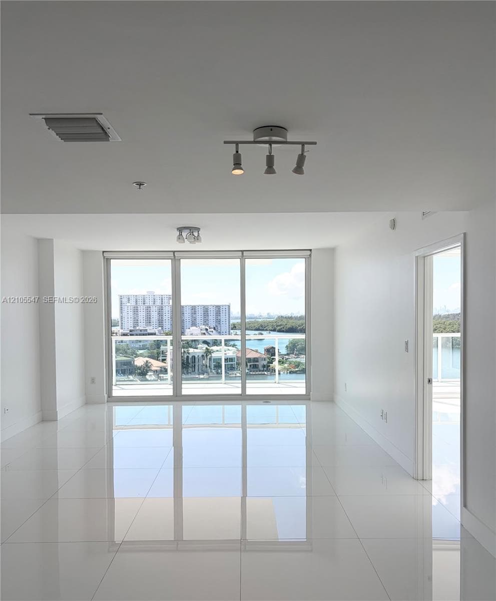 400 Sunny Isles Blvd 1002 photo 6
