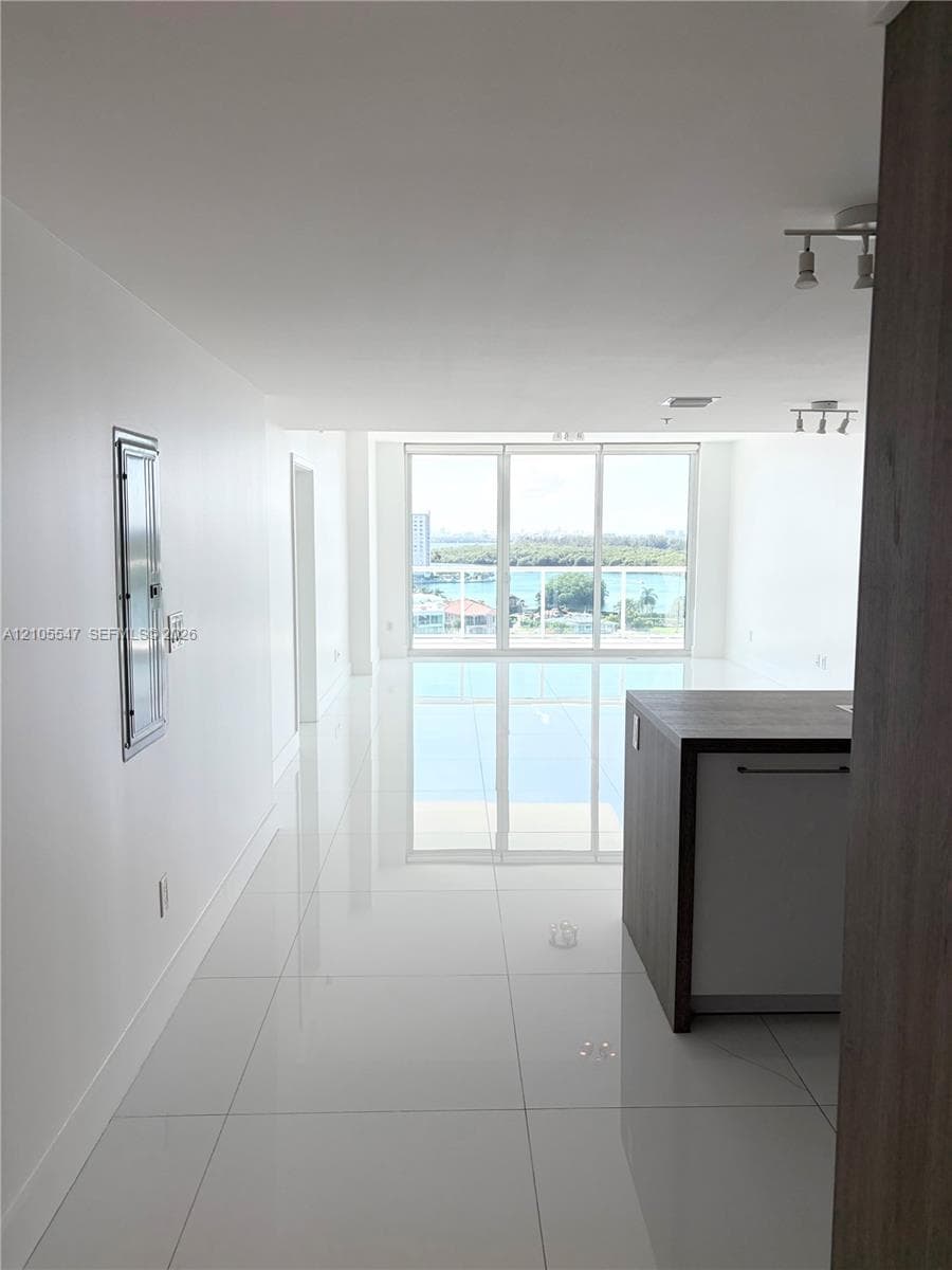 400 Sunny Isles Blvd 1002 photo 22