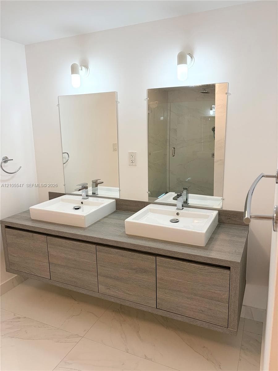 400 Sunny Isles Blvd 1002 photo 10