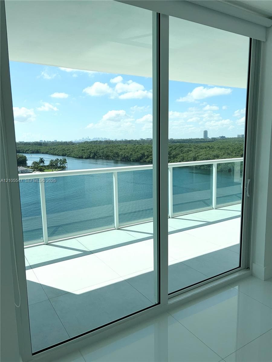 400 Sunny Isles Blvd 1002 photo 14