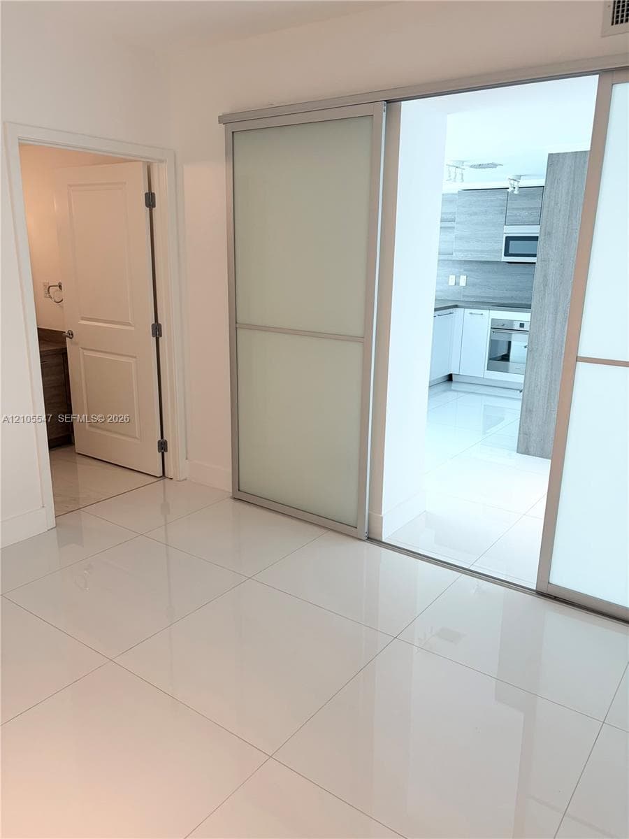 400 Sunny Isles Blvd 1002 photo 19