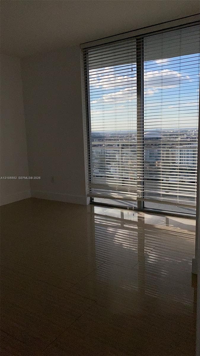 90 SW 3rd St 3907 photo 12