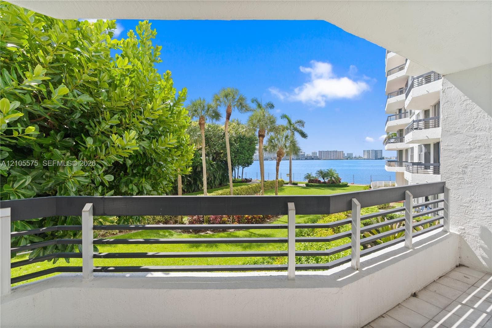 3600 Mystic Pointe Dr 215 photo 2