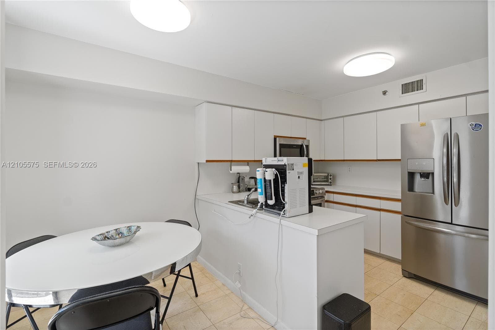 3600 Mystic Pointe Dr 215 photo 8