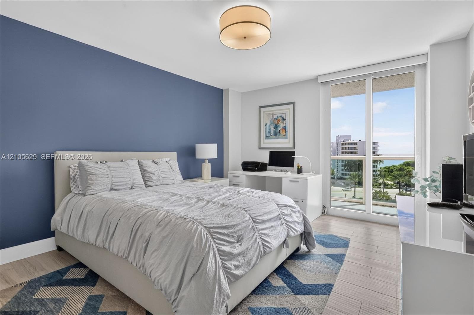 100 Bayview Dr 710 photo 23
