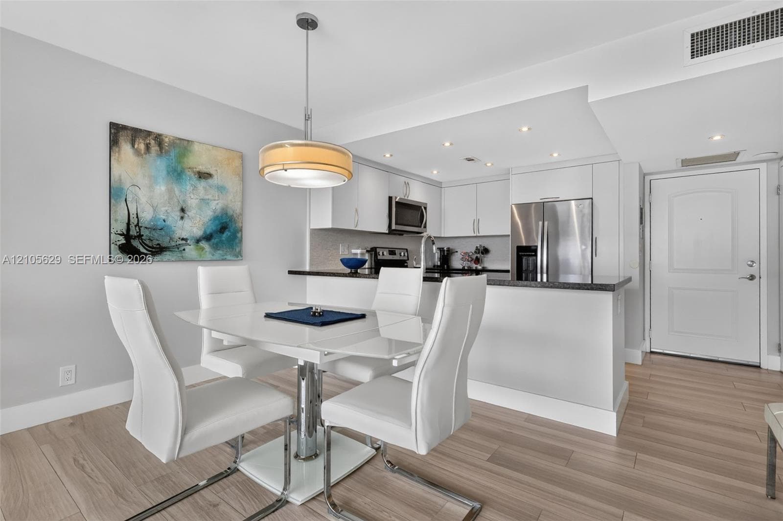 100 Bayview Dr 710 photo 10