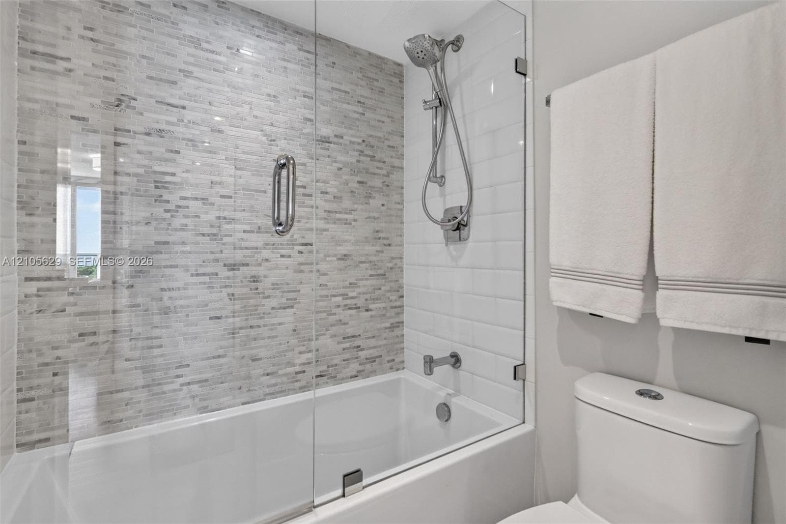 100 Bayview Dr 710 photo 19