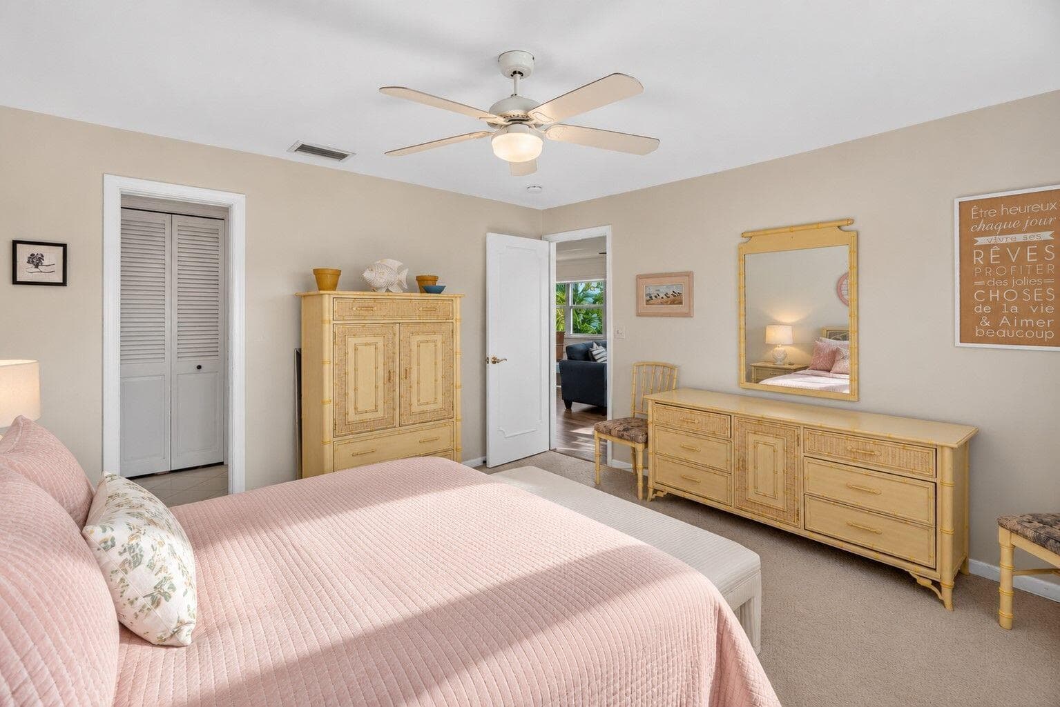 1111 N RIVERSIDE Drive 401 photo 17