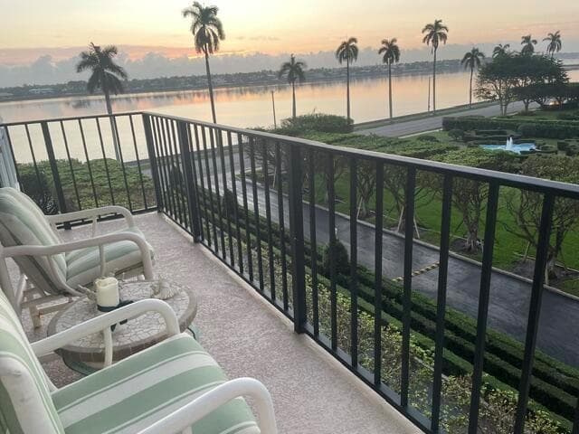 1701 S FLAGLER Drive 403 photo 3