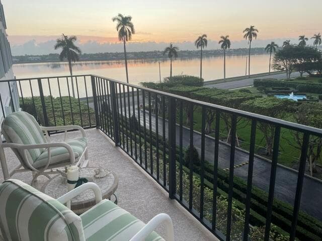 1701 S FLAGLER Drive 403 photo 1