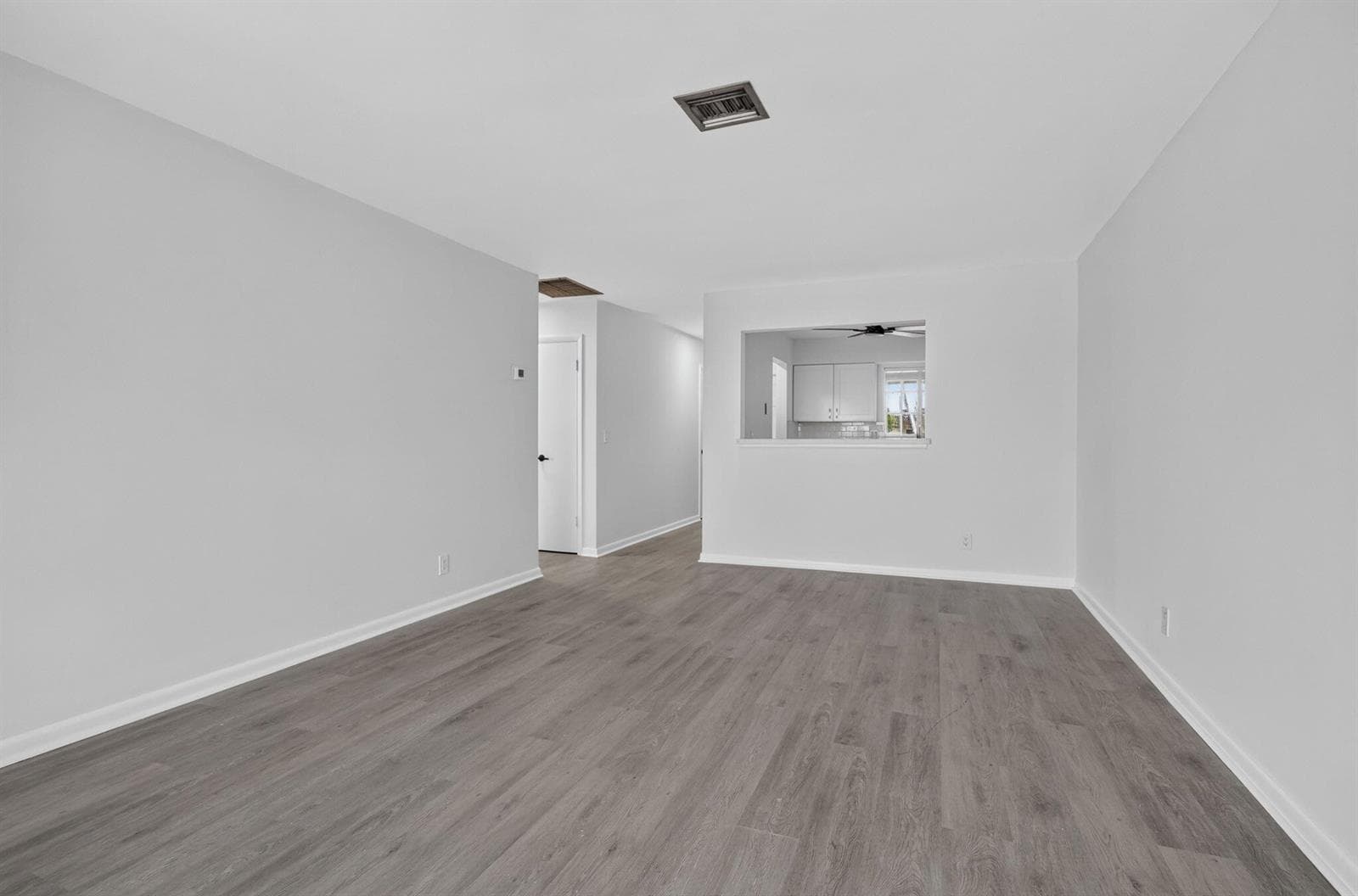 405 SOUTHWIND Drive 5 photo 19