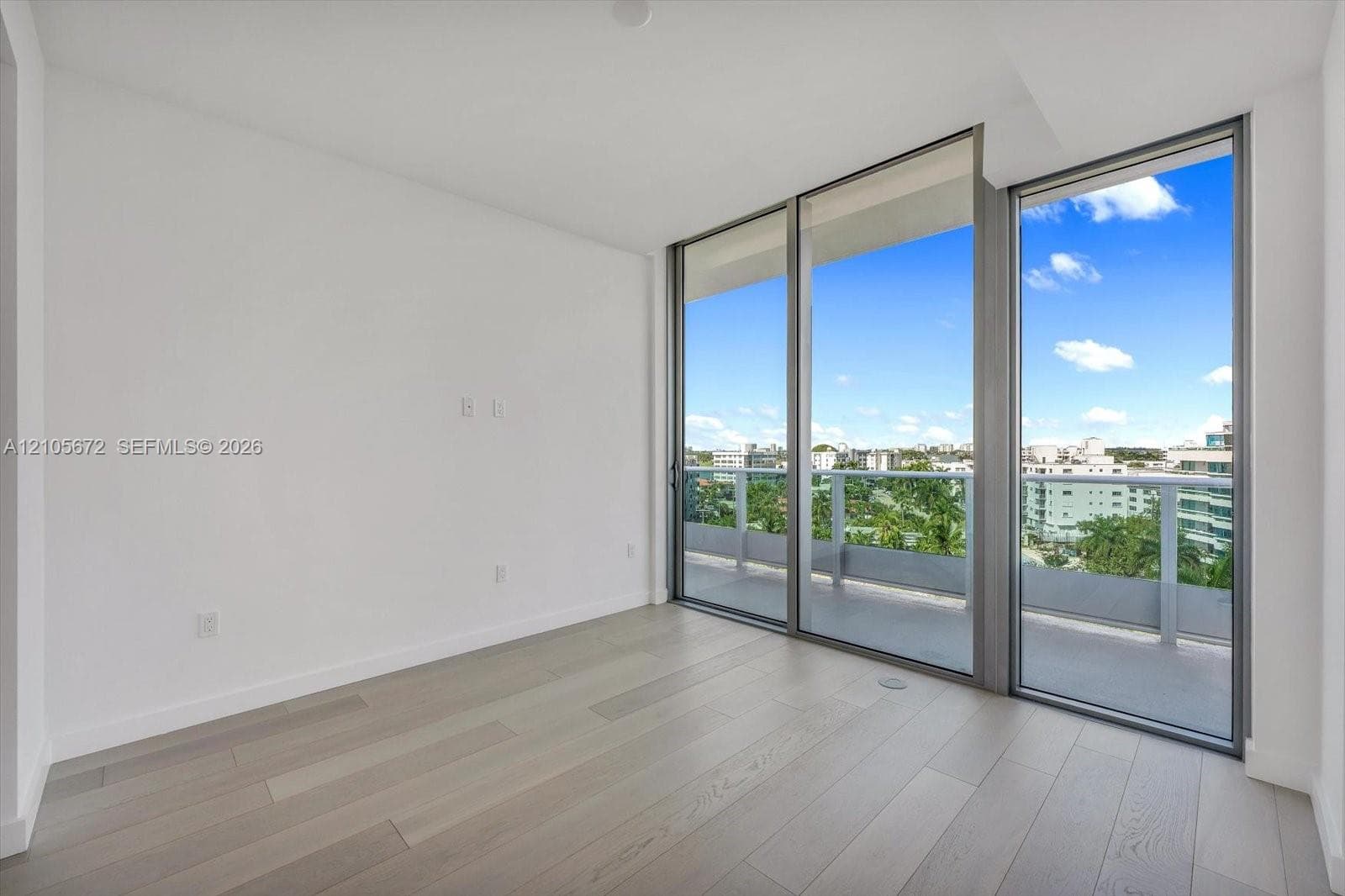9201 E Bay Harbor Dr 804 photo 5