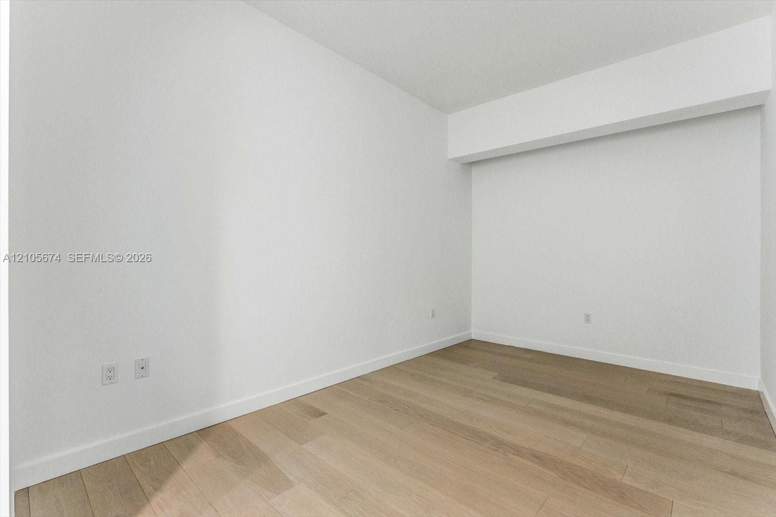 9201 E Bay Harbor Dr 710 photo 8