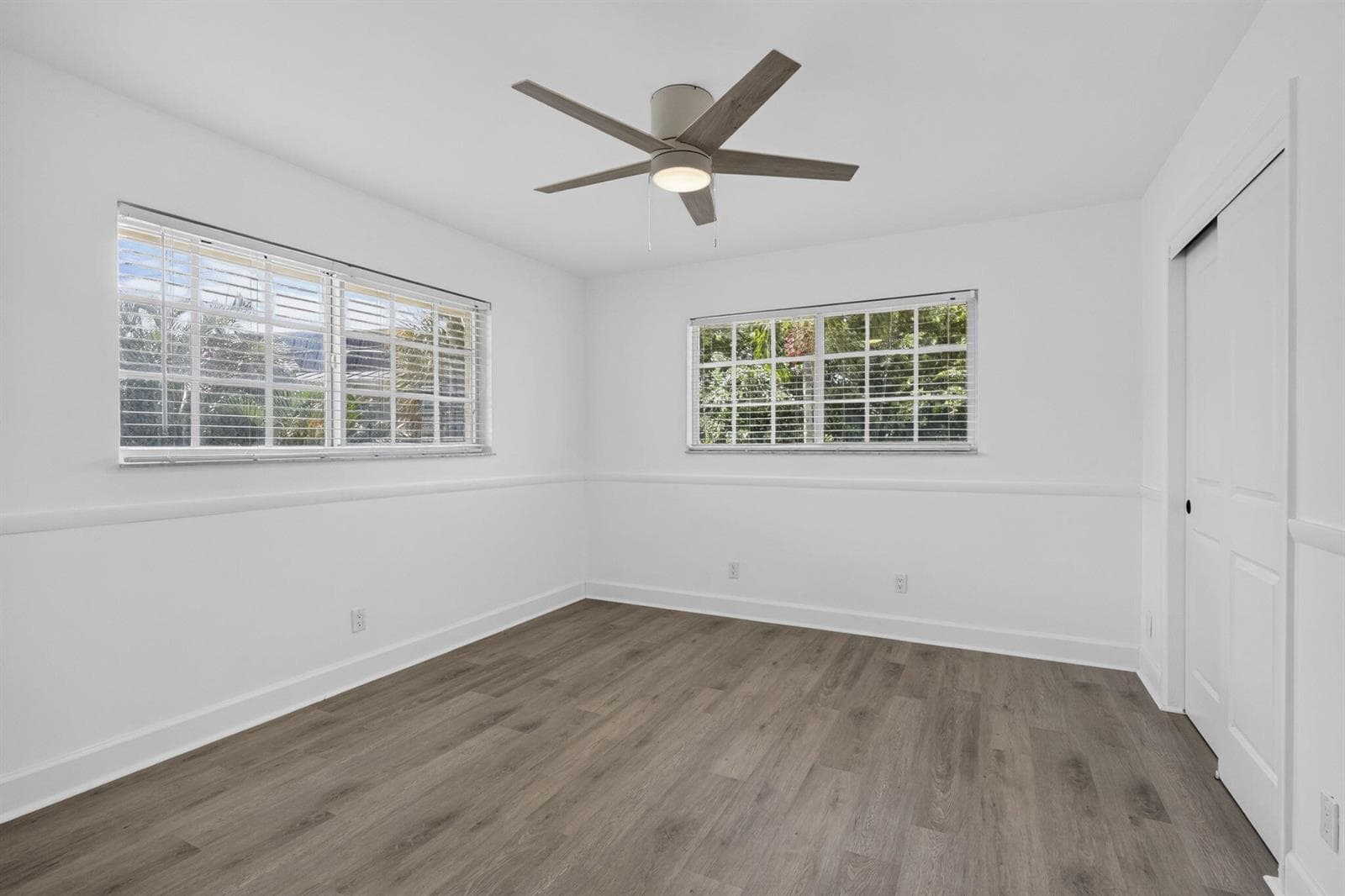 405 SOUTHWIND Drive 4 photo 18