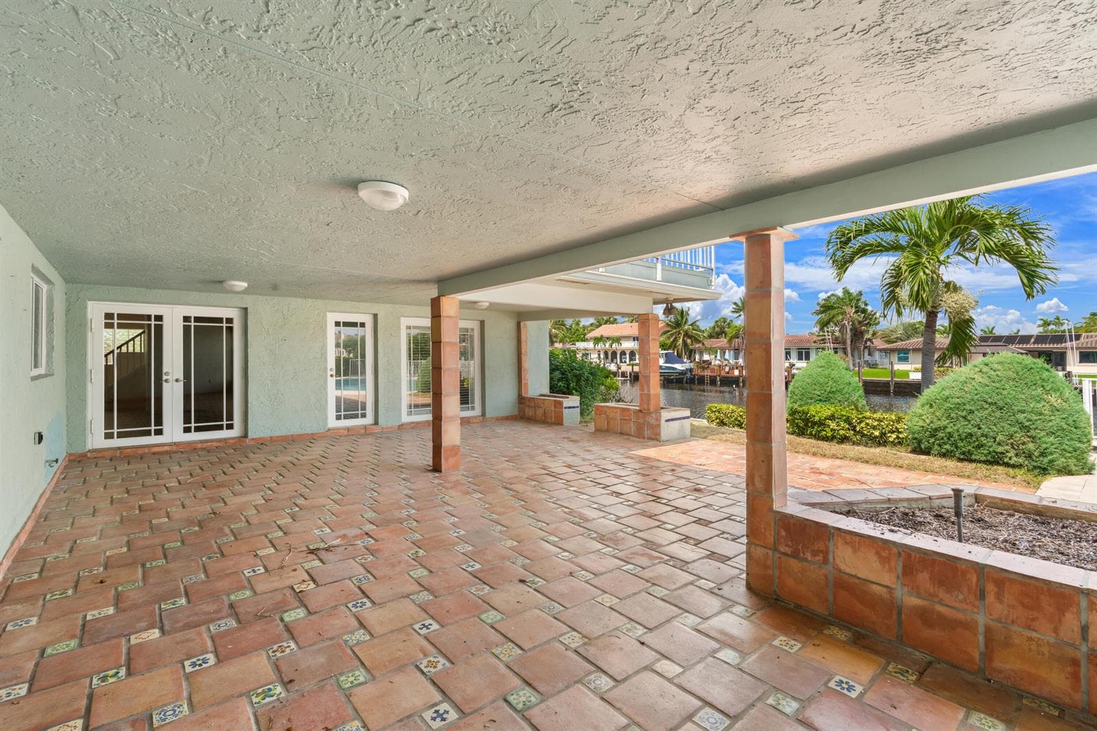 2651 NE 43RD Street photo 22