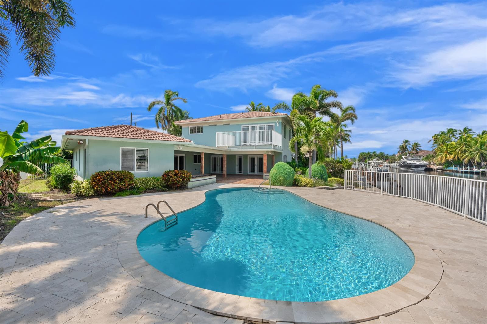 2651 NE 43RD Street photo 15