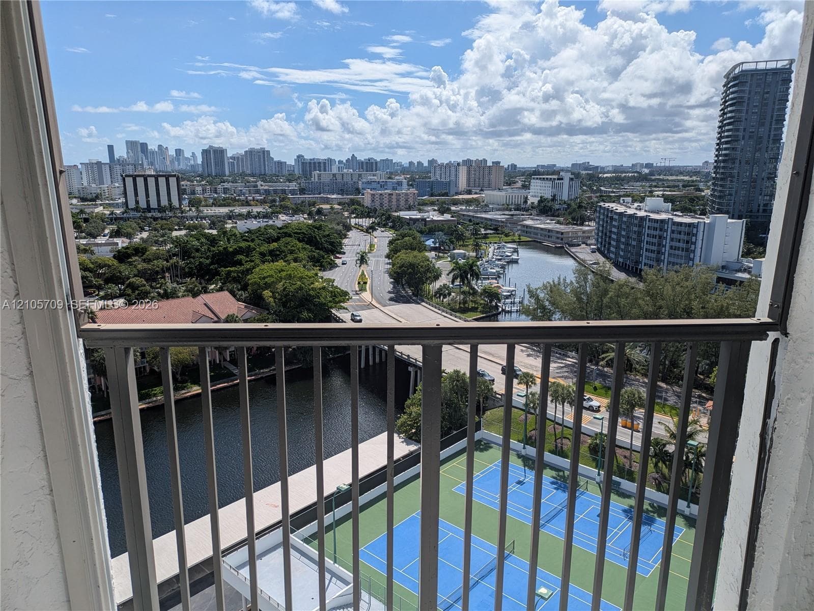 300 Three Islands Blvd 516 photo 14