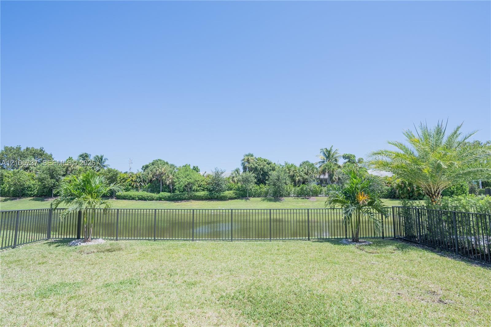 4012 Veleiros Ave photo 24