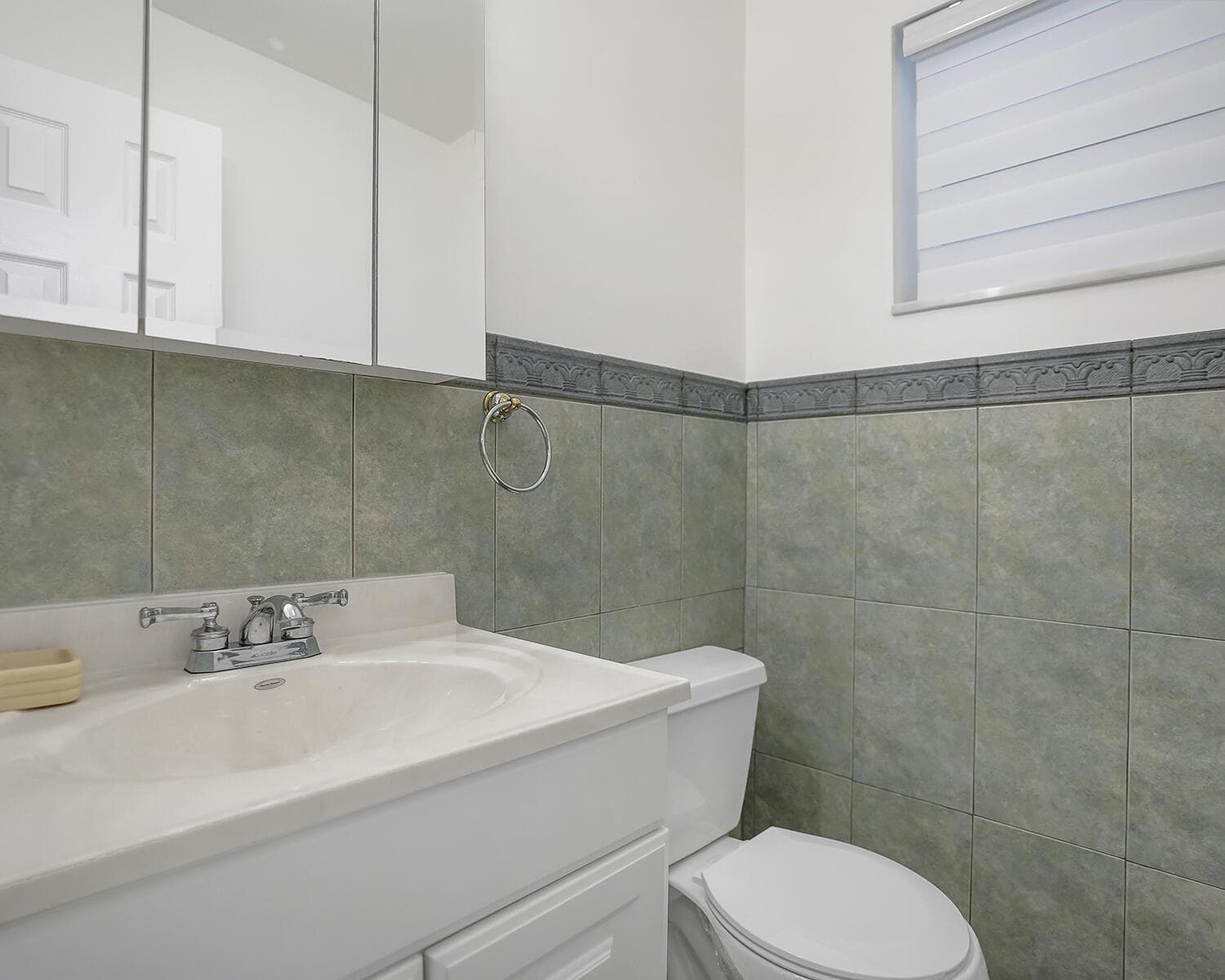 2600 DIANA Drive 107 photo 23