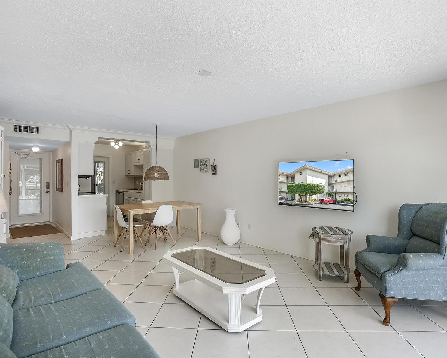 2600 DIANA Drive 107 photo 18