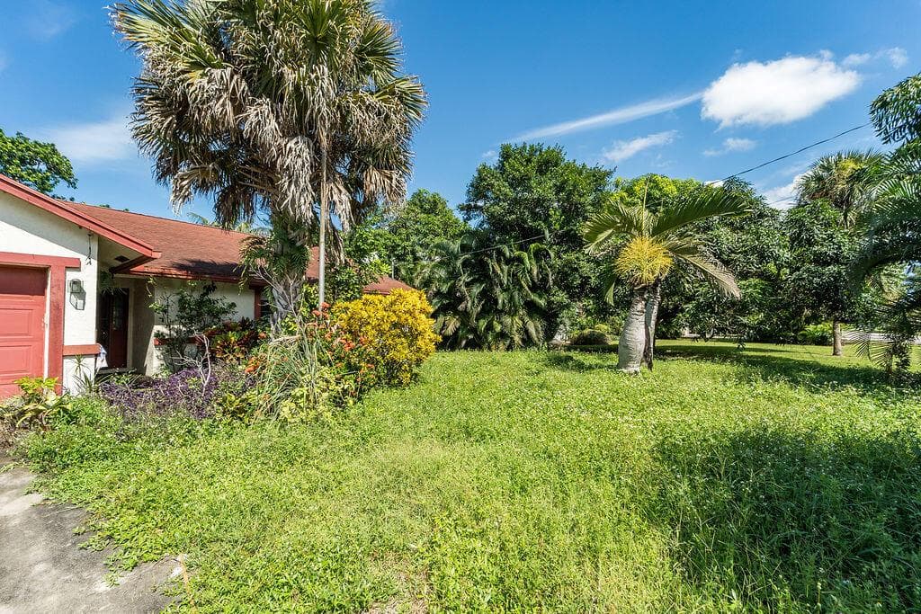 7625 CANAL Drive photo 2