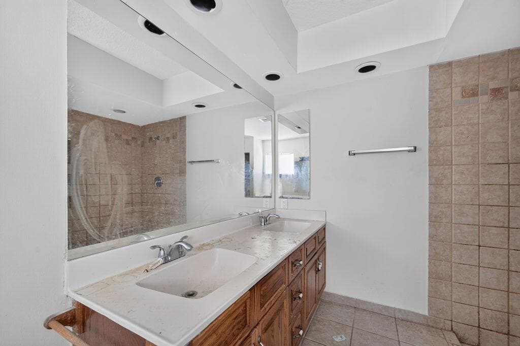 7625 CANAL Drive photo 12