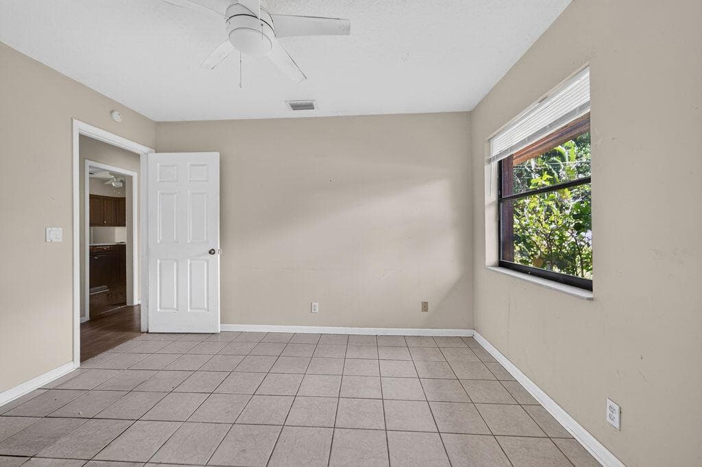 7625 CANAL Drive photo 9