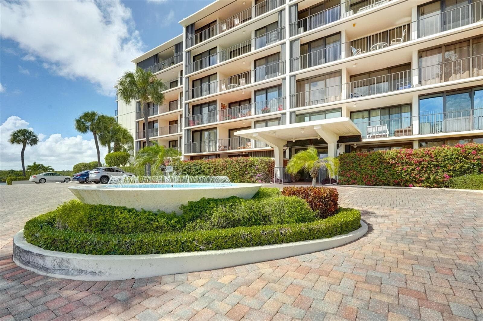 225 S BEACH Road 503 photo 4