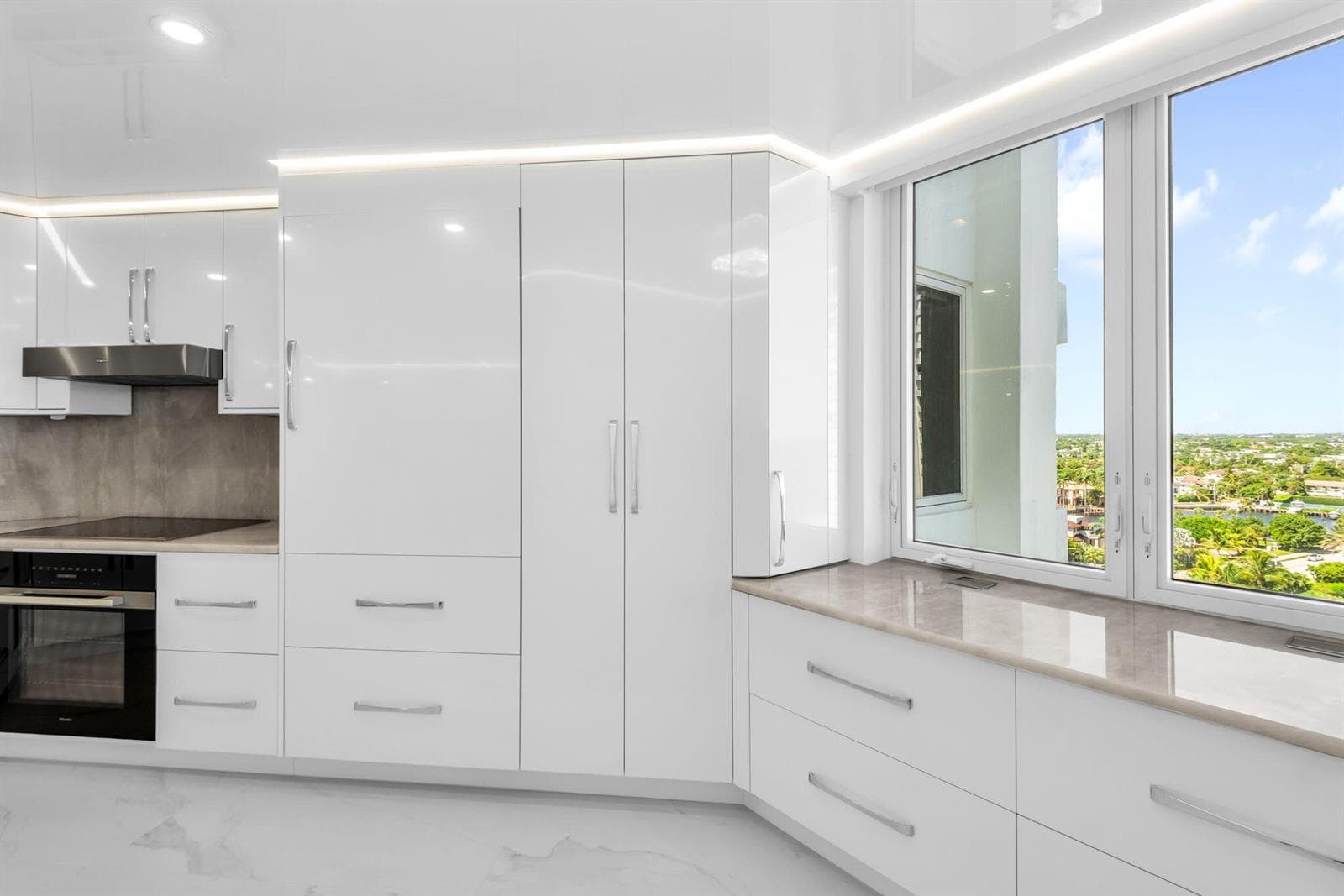 550 S Ocean Boulevard 1205 photo 8