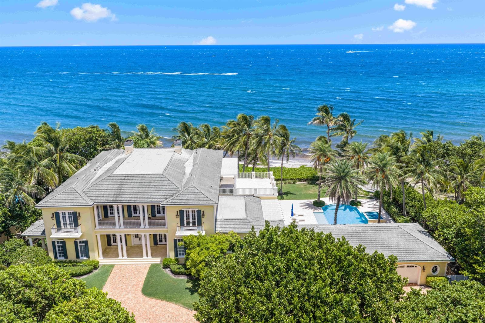 1083 Hillsboro Mile photo 4