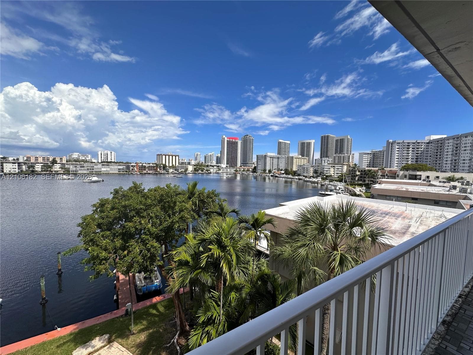 400 Golden Isles Dr 40 photo 12