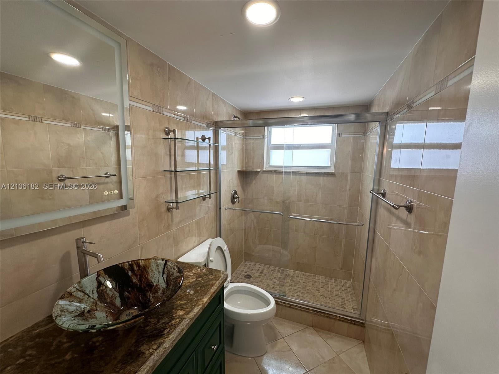400 Golden Isles Dr 40 photo 20