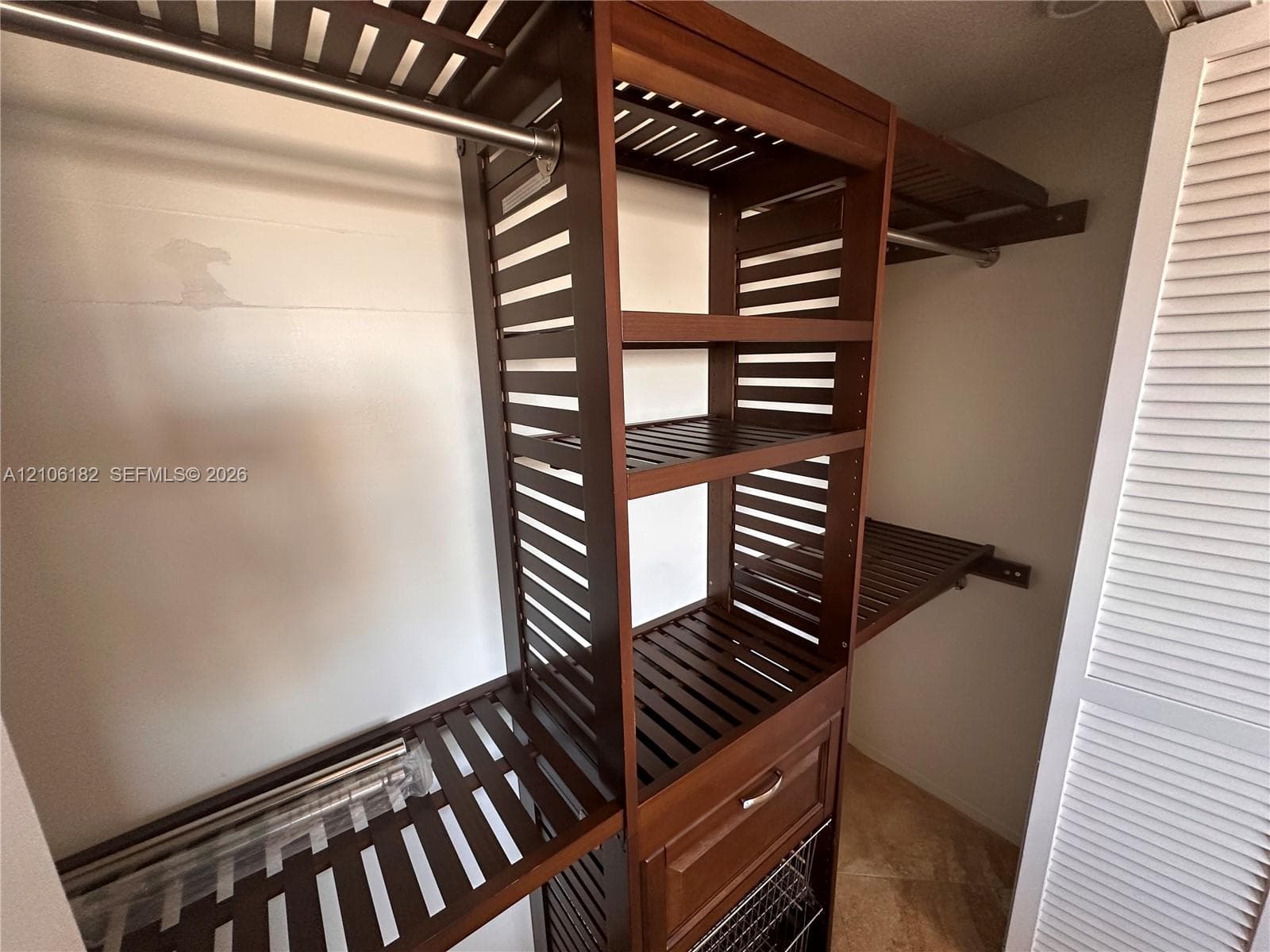 400 Golden Isles Dr 40 photo 24