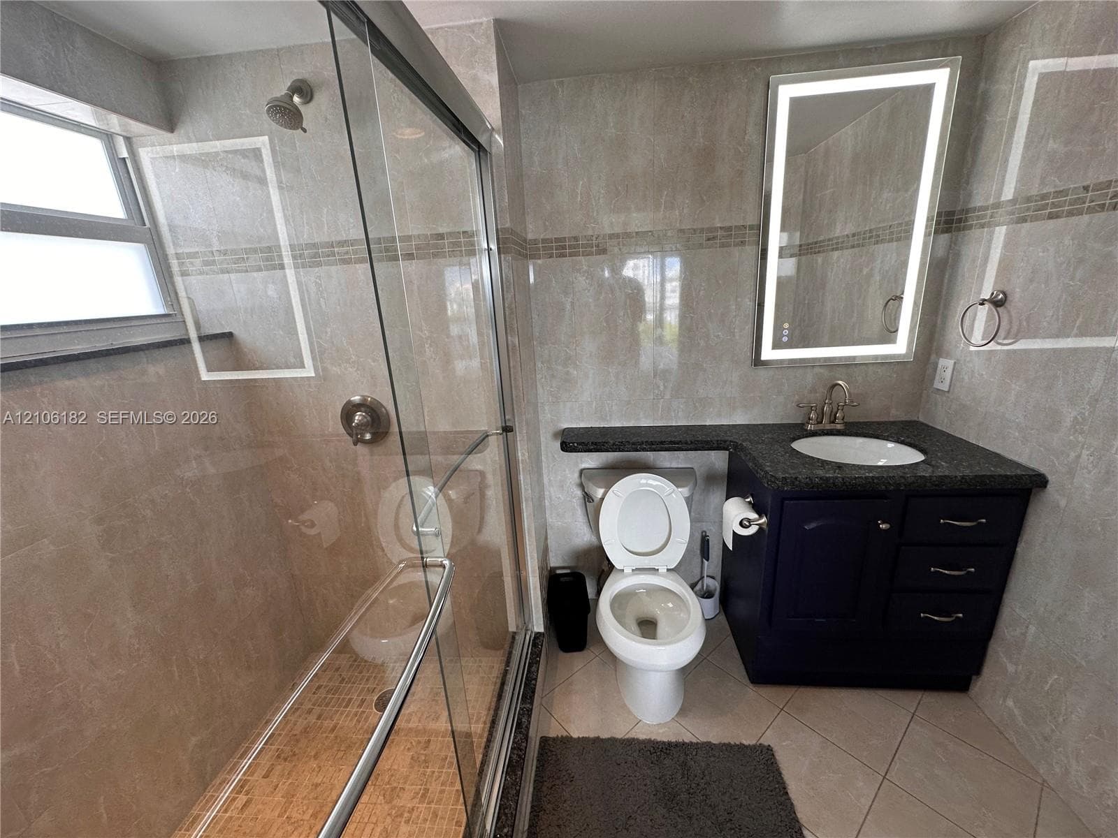 400 Golden Isles Dr 40 photo 21