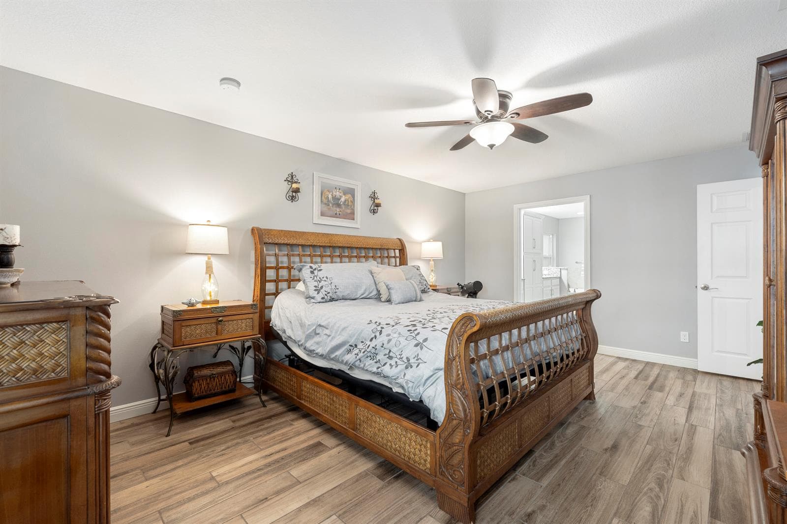 2300 CANOE CREEK Lane photo 17
