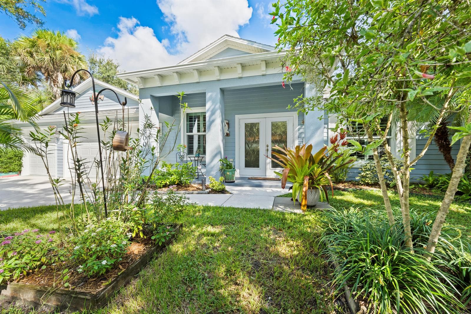 2300 CANOE CREEK Lane photo 3