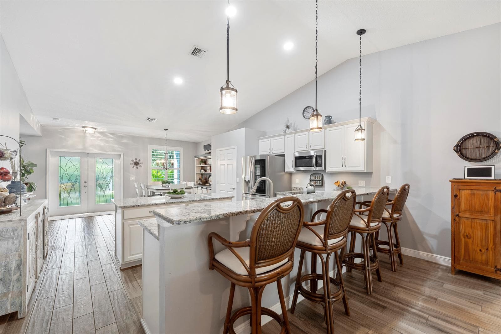 2300 CANOE CREEK Lane photo 11