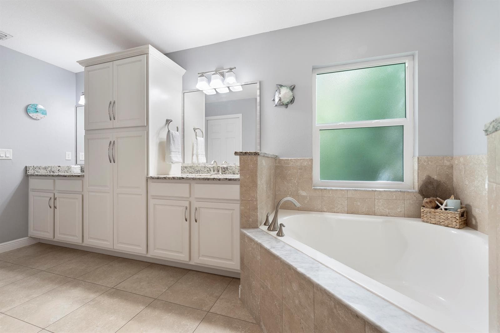 2300 CANOE CREEK Lane photo 19