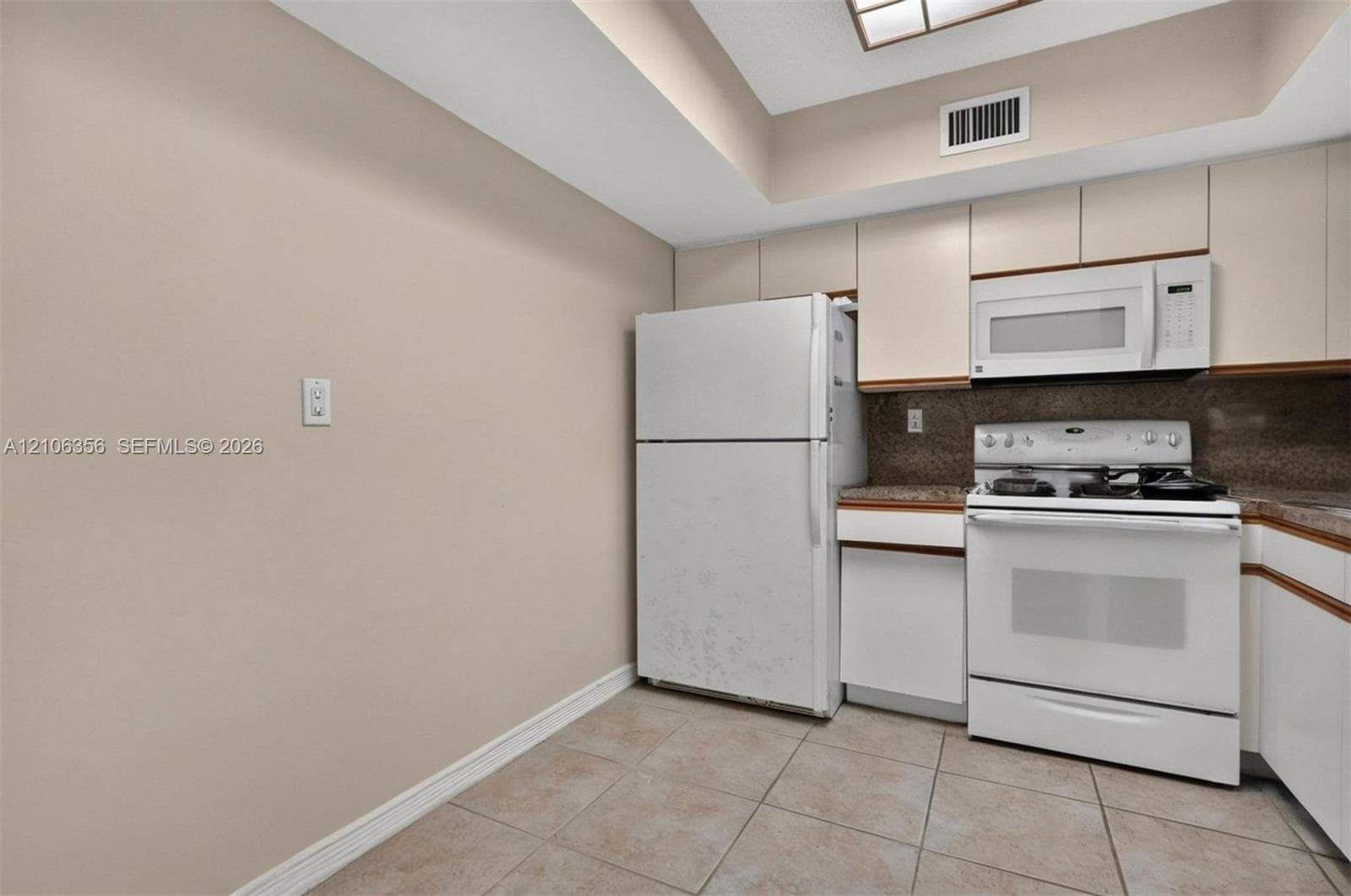 19195 NE 36th Ct 2704 photo 20